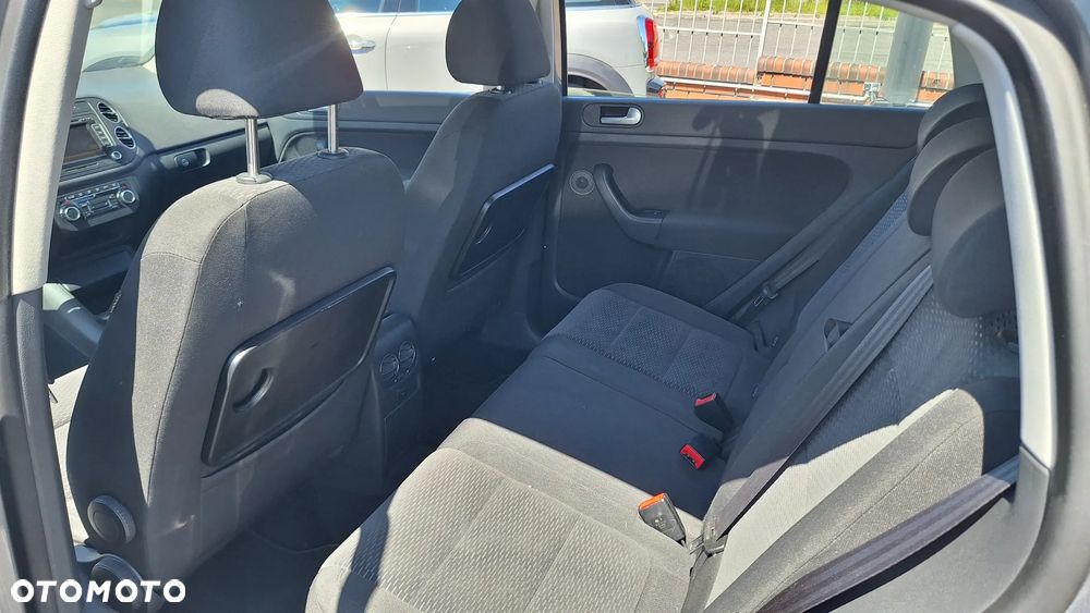 Volkswagen Golf Plus - 17
