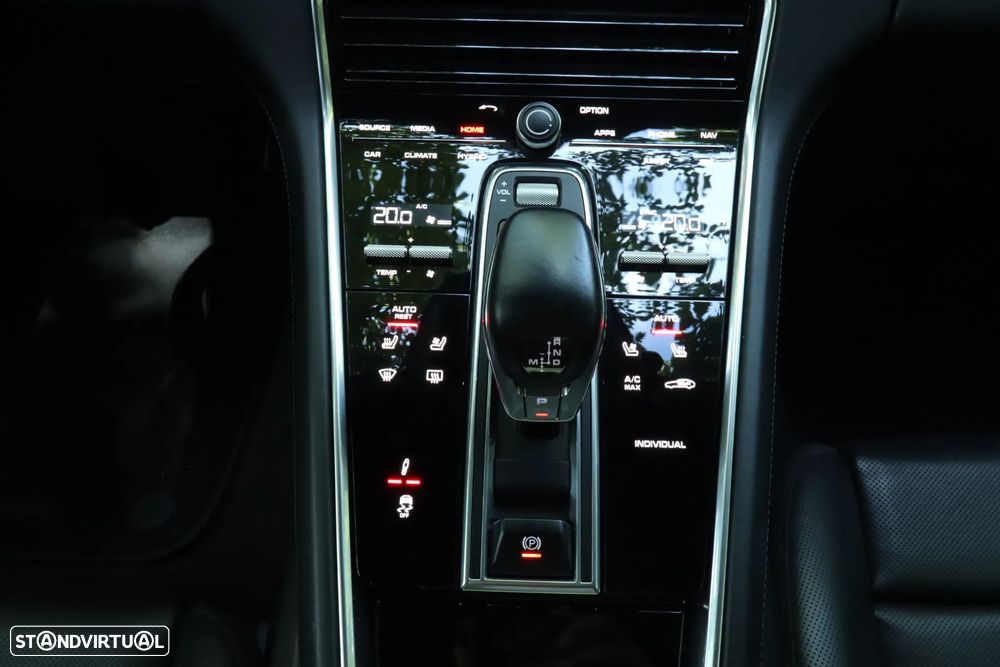 Porsche Panamera - 44