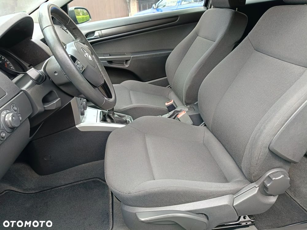 Opel Astra - 16
