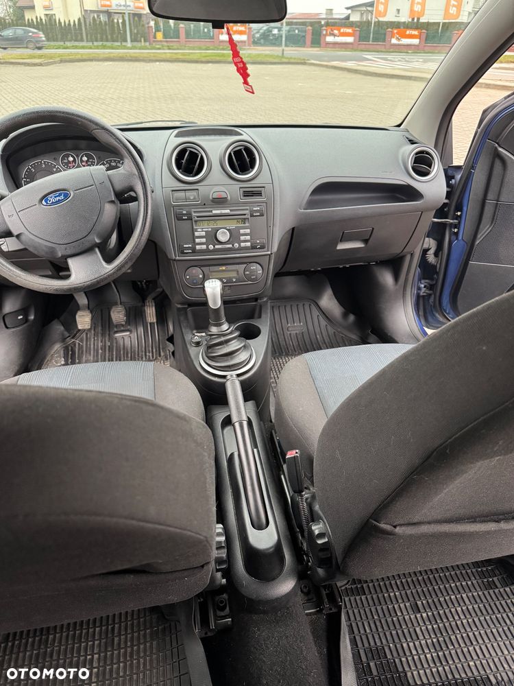 Ford Fiesta 1.4 TDCI - 7