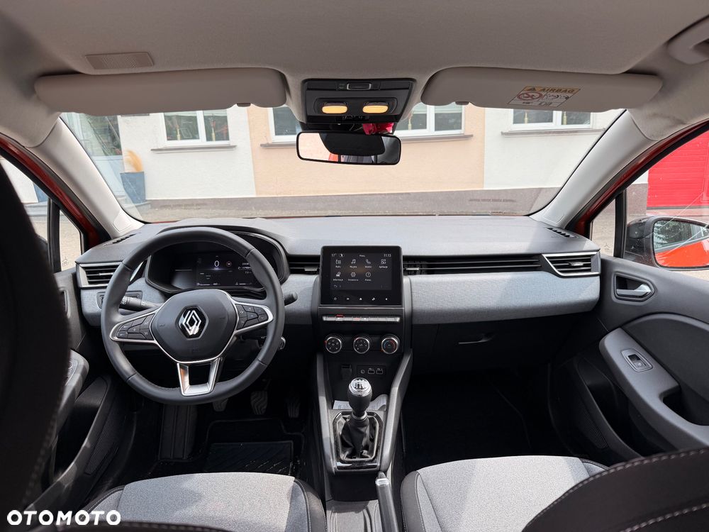 Renault Clio ver-1-0-sce-life - 10