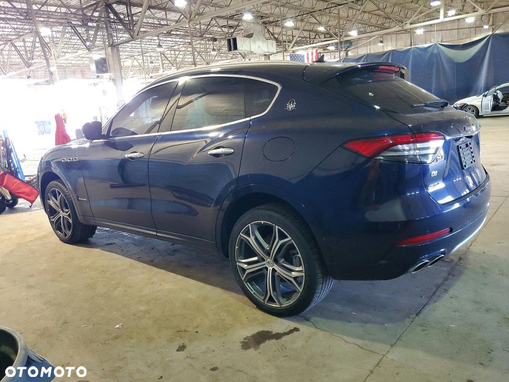Maserati Levante - 3