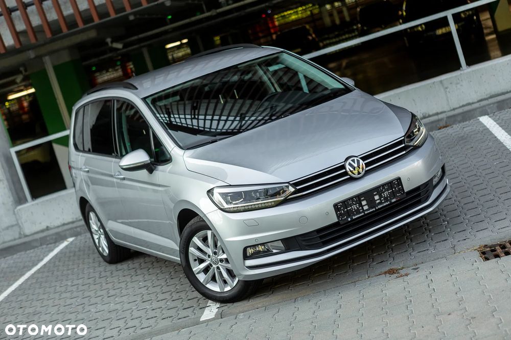 Volkswagen Touran - 5