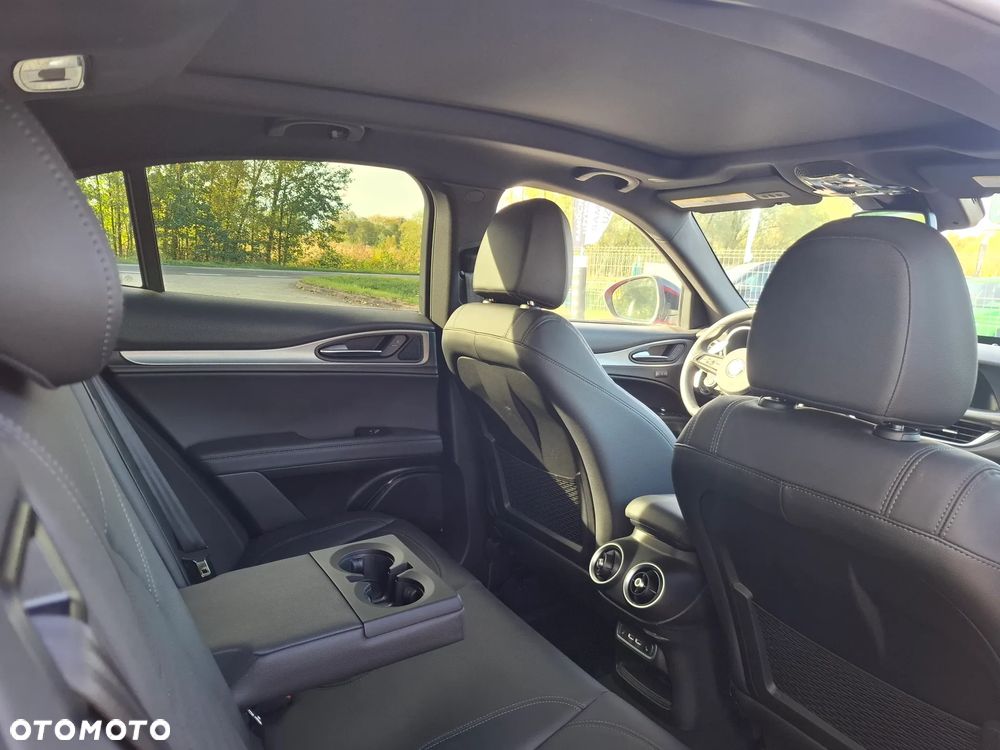 Alfa Romeo Stelvio 2.0 Turbo Veloce Q4 - 31