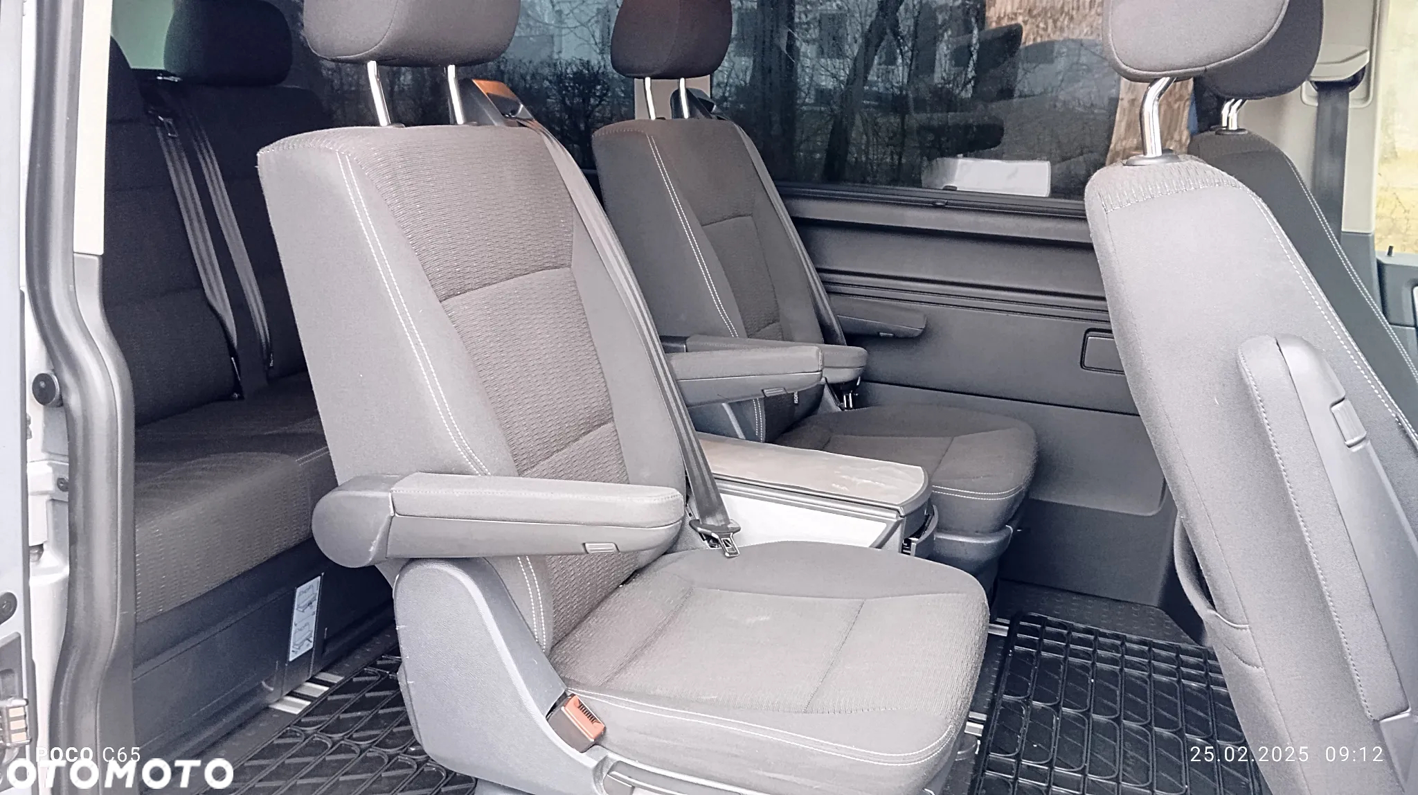 Volkswagen Multivan - 14