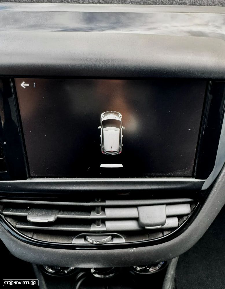 Peugeot 208 1.5 BlueHDi Signature - 11