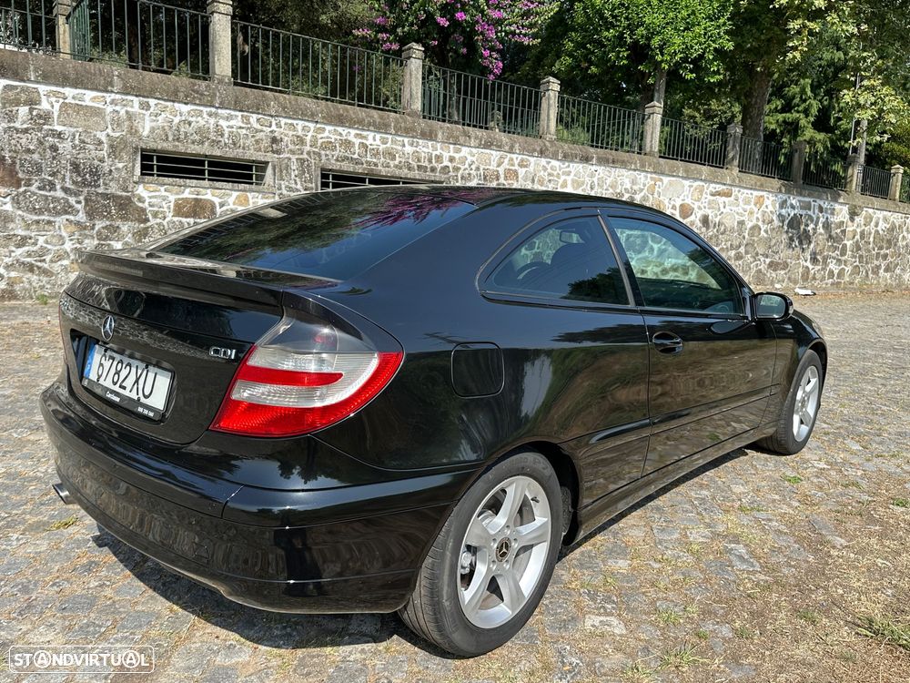 Mercedes-Benz C 220 CDi Sport Coupé Evolution AMG - 17