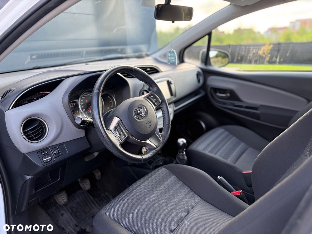 Toyota Yaris 1.33 Premium - 10