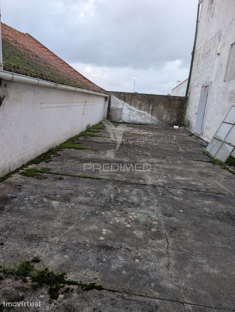 Armazém no centro da Vila de Mora - Grande imagem: 5/7
