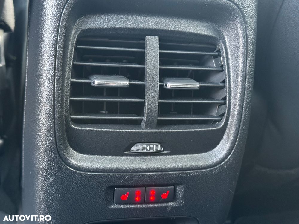 Ford Kuga - 30