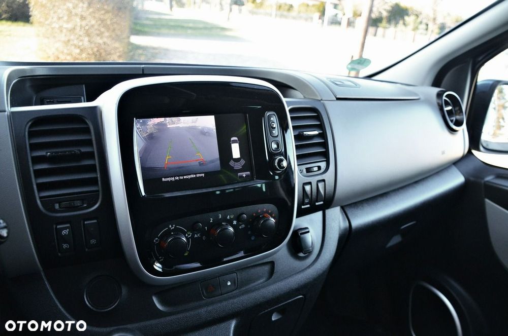 Renault Trafic - 32