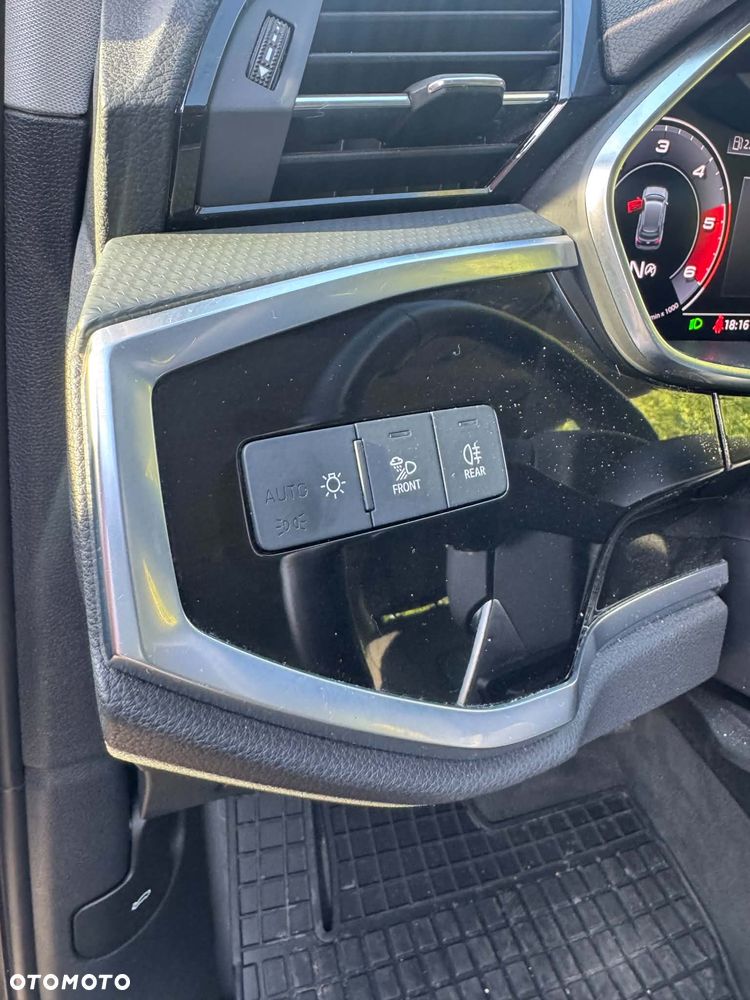 Audi Q3 2.0 TDI S tronic - 20