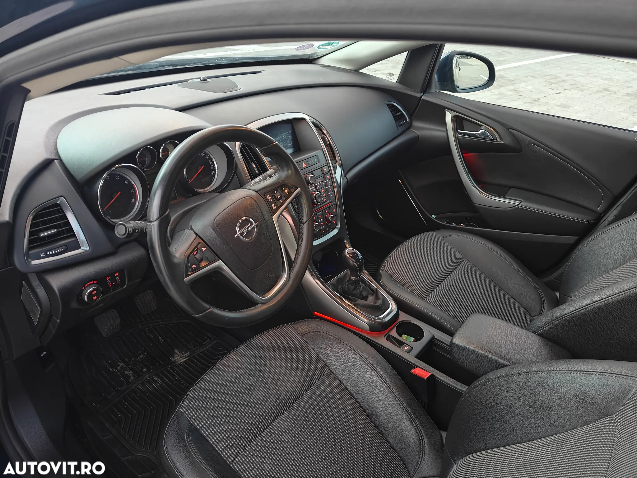 Opel Astra 1.4 Cosmo - 6