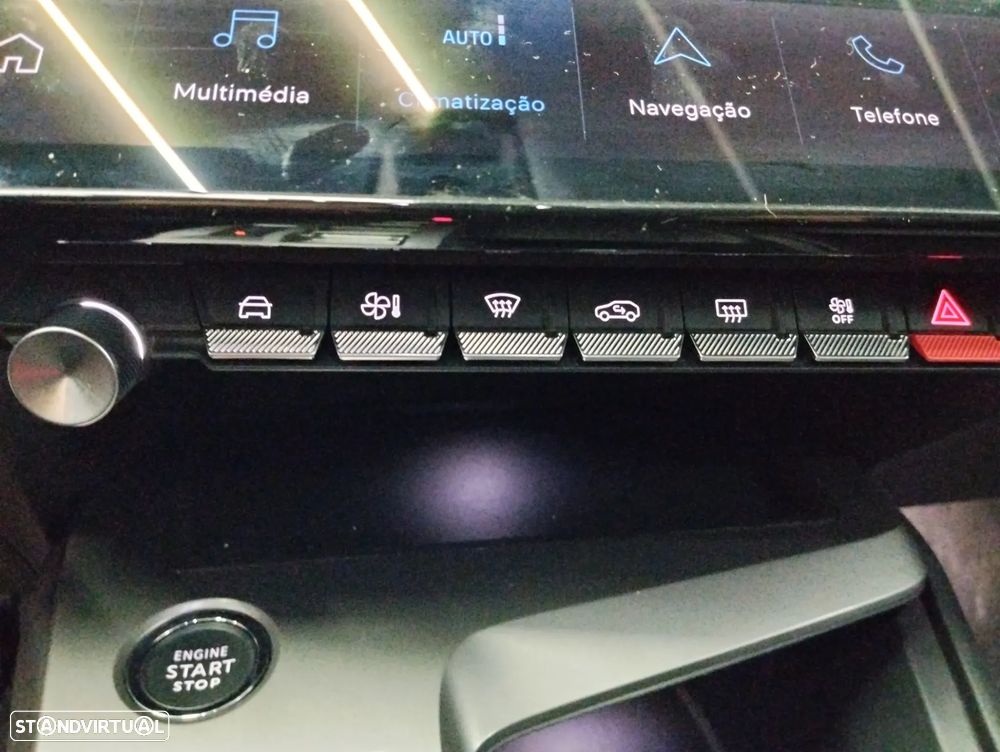 Peugeot 308 SW 1.2 PureTech Allure Pack EAT8 - 33