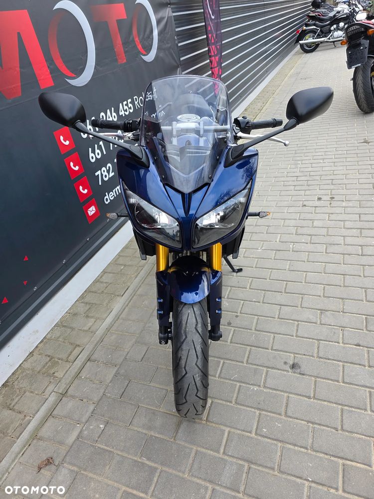 Yamaha FZ - 24