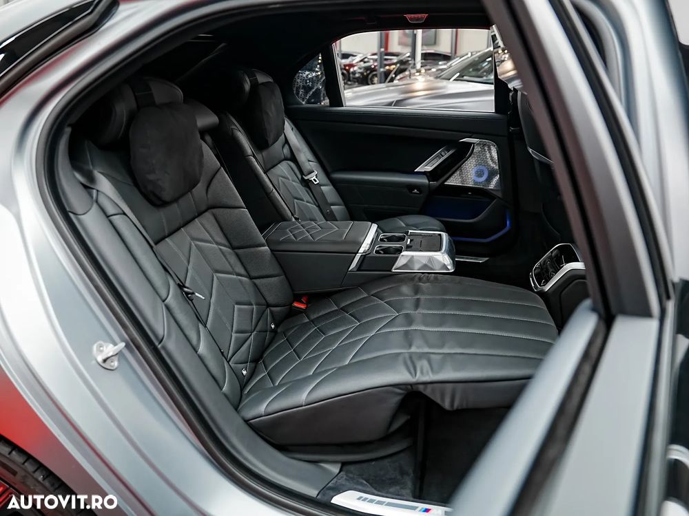 BMW Seria 7 740d xDrive - 11