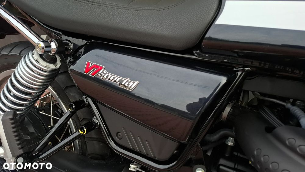 Moto Guzzi V7 - 11
