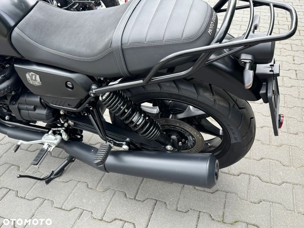Moto Guzzi V7 - 18