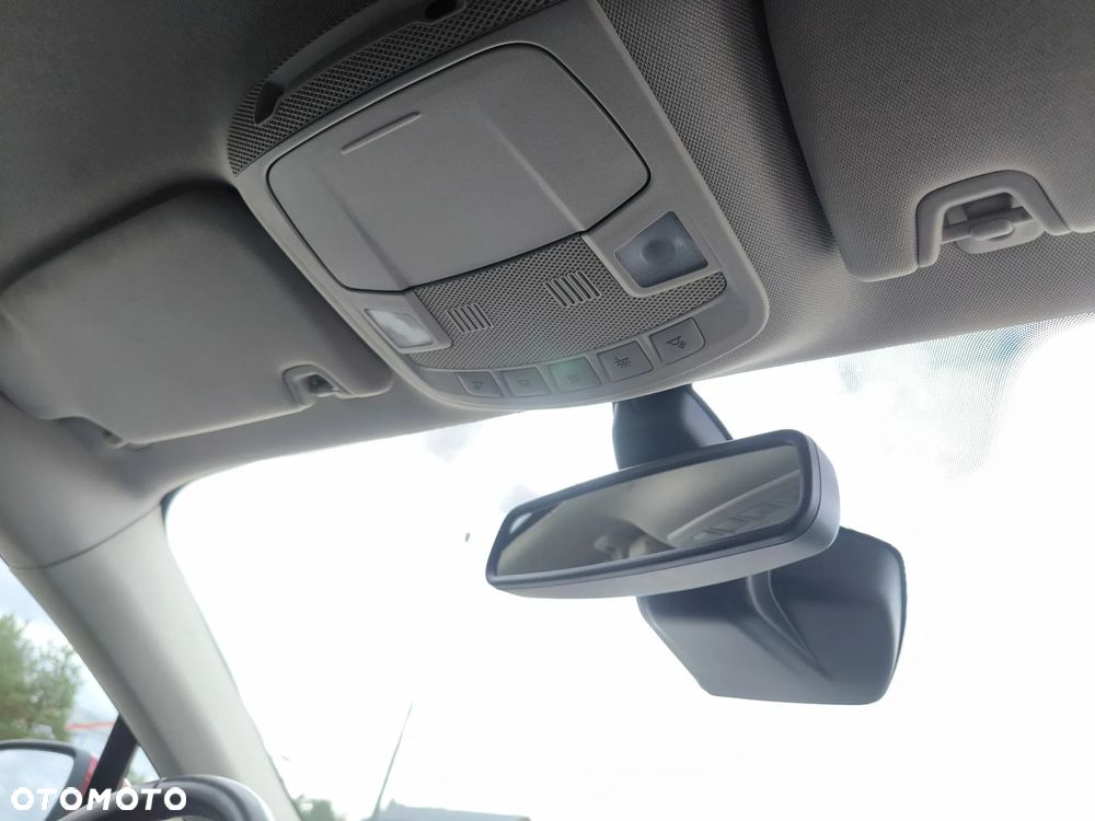 Ford Mondeo 2.0 TDCi Titanium - 25