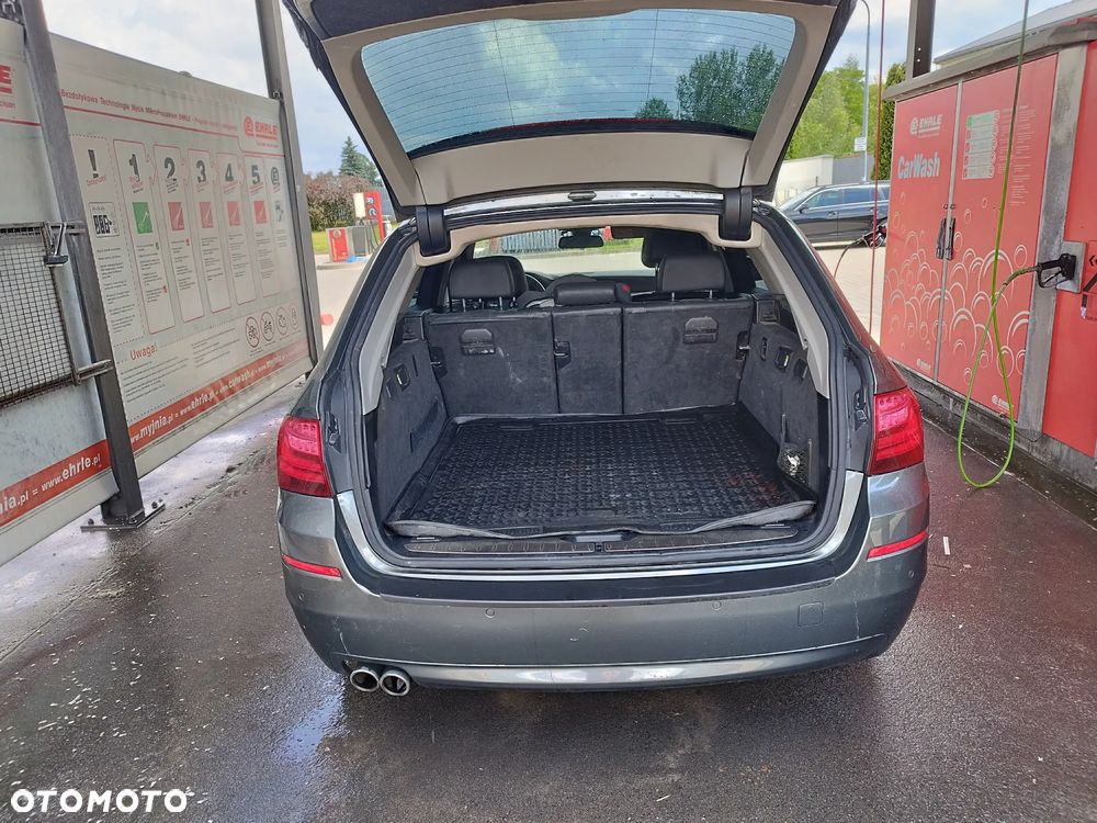 BMW Seria 5 520d - 23
