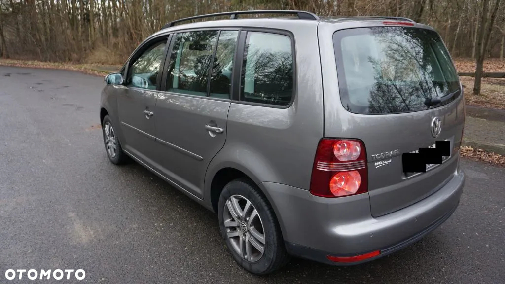 Volkswagen Touran 1.9 TDI Conceptline - 3