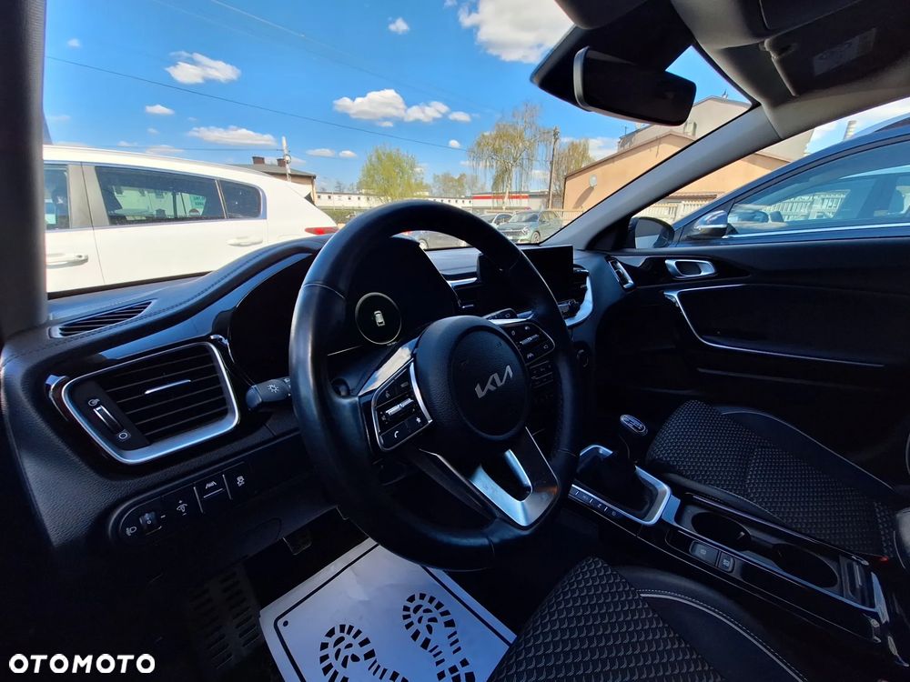 Kia Ceed 1.5 T-GDI L Business Line Plus - 4