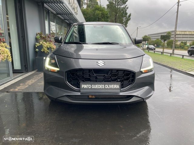 Suzuki Swift 1.2 Dualjet Hybrid MT Club - 2