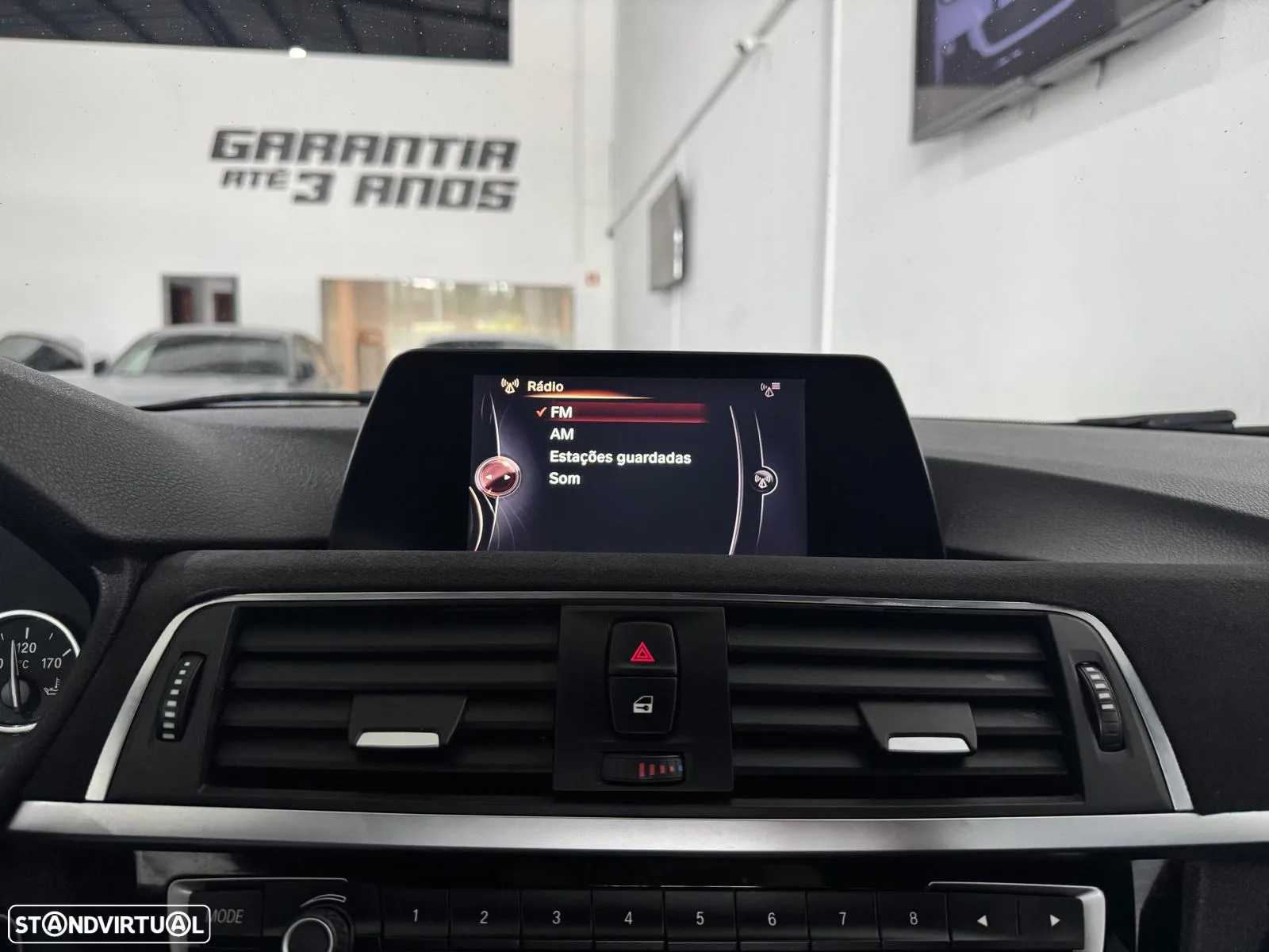 BMW 320 i Pack M Auto - 36