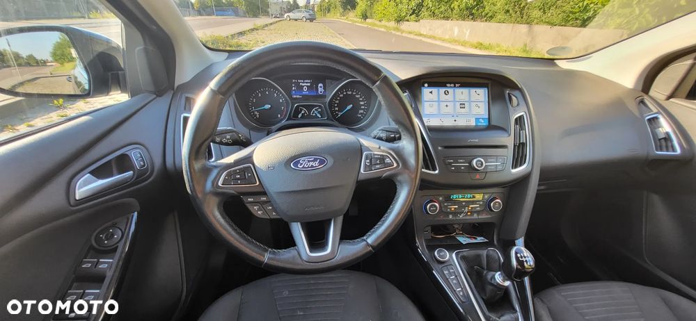 Ford Focus 1.5 EcoBoost STart-Stopp-System TITANIUM - 26