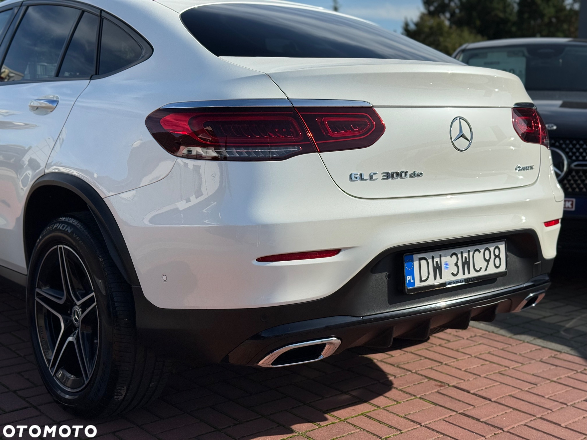 Mercedes-Benz GLC Coupe 300 de 4-Matic Business Edition - 30