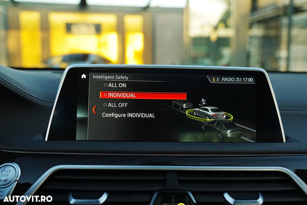 BMW Seria 7 730d xDrive - 39