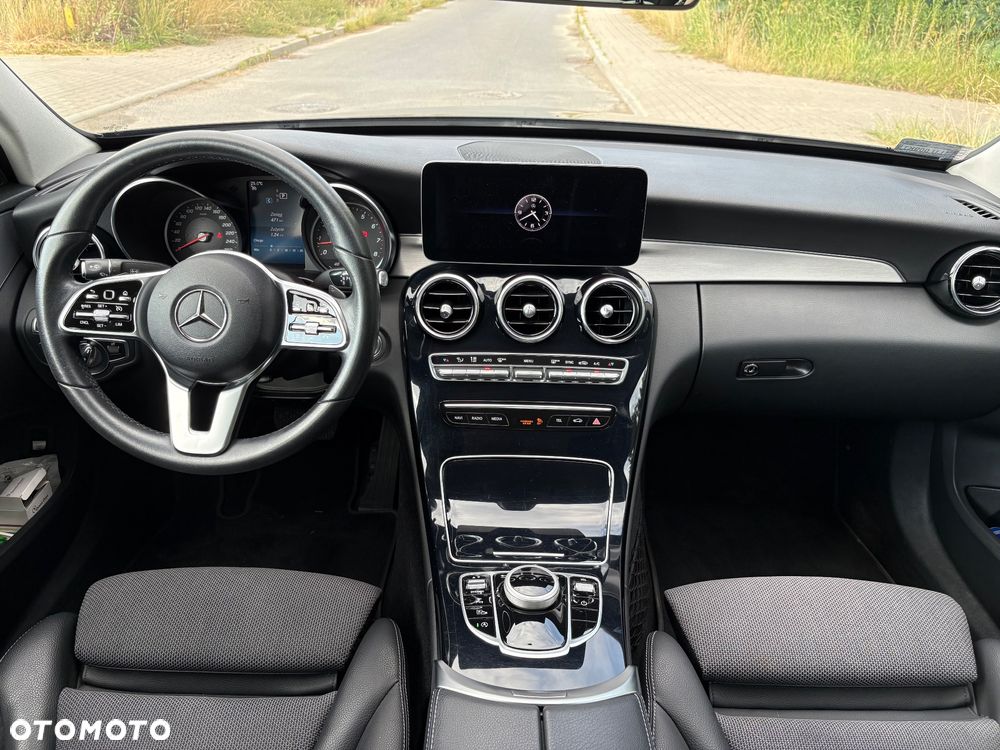 Mercedes-Benz Klasa C 180 9G-TRONIC - 3