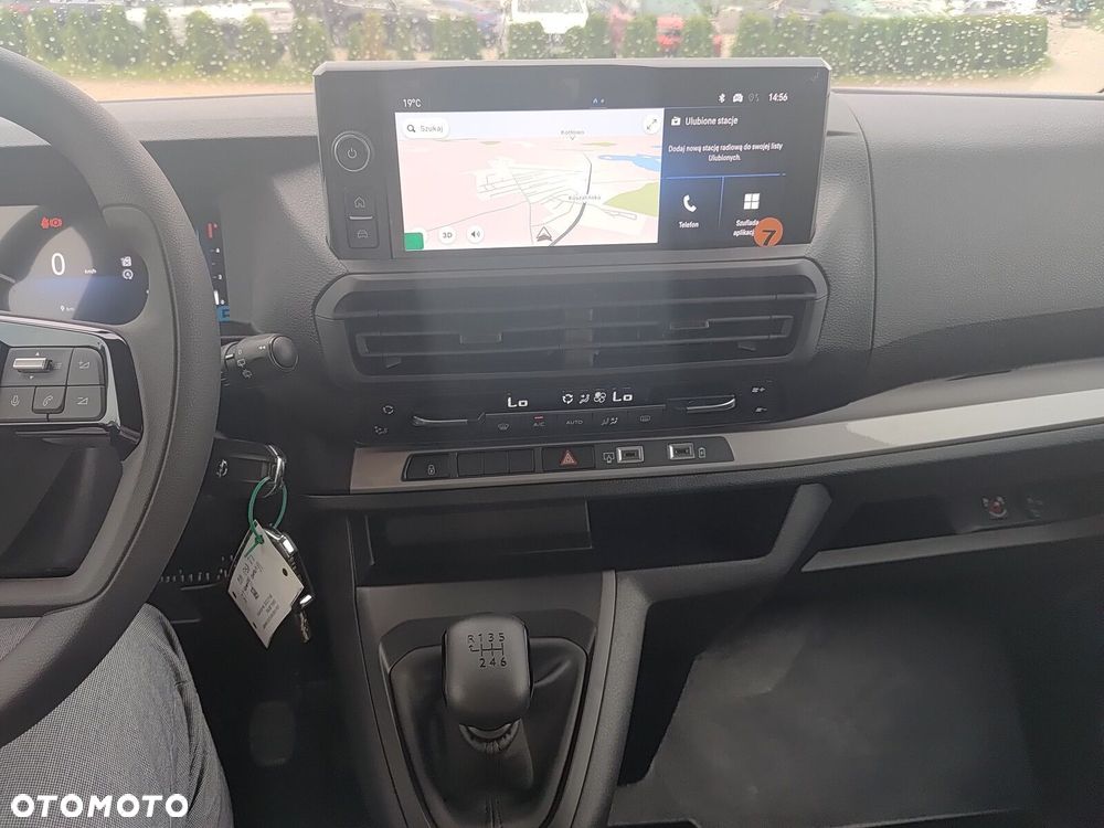 Opel Vivaro - 25