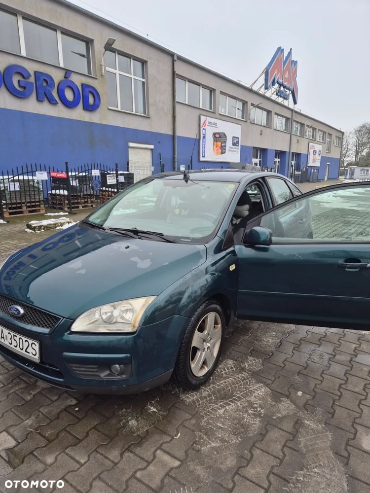 Ford Focus 1.6 TDCi Ambiente DPF - 10