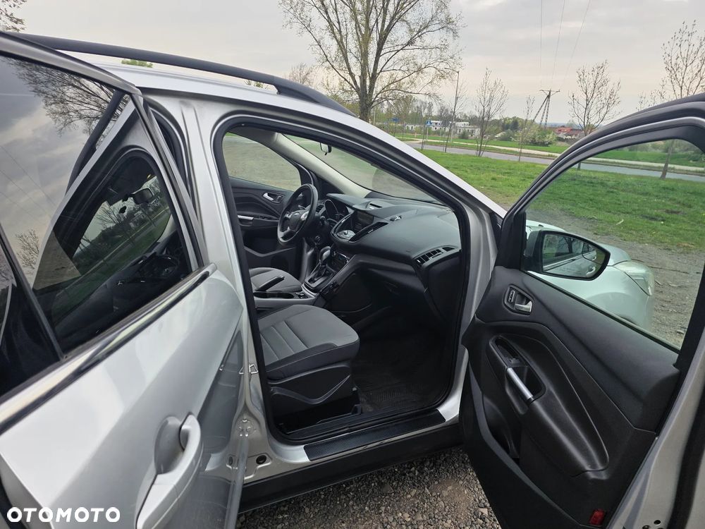 Ford Escape 2.0 EcoBoost AWD Titanium - 5