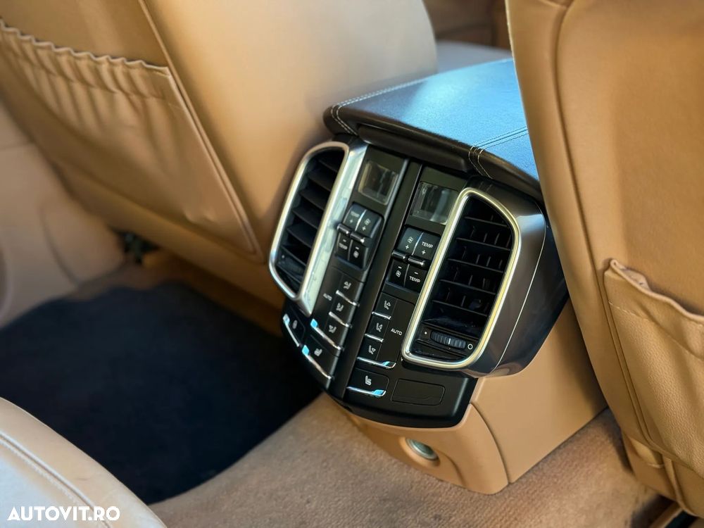 Porsche Cayenne 3.0TD TipTronic - 16