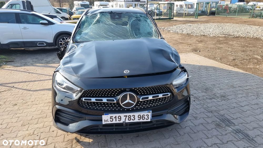 Mercedes-Benz GLA 200 d 4Matic 8G-DCT AMG Line - 19