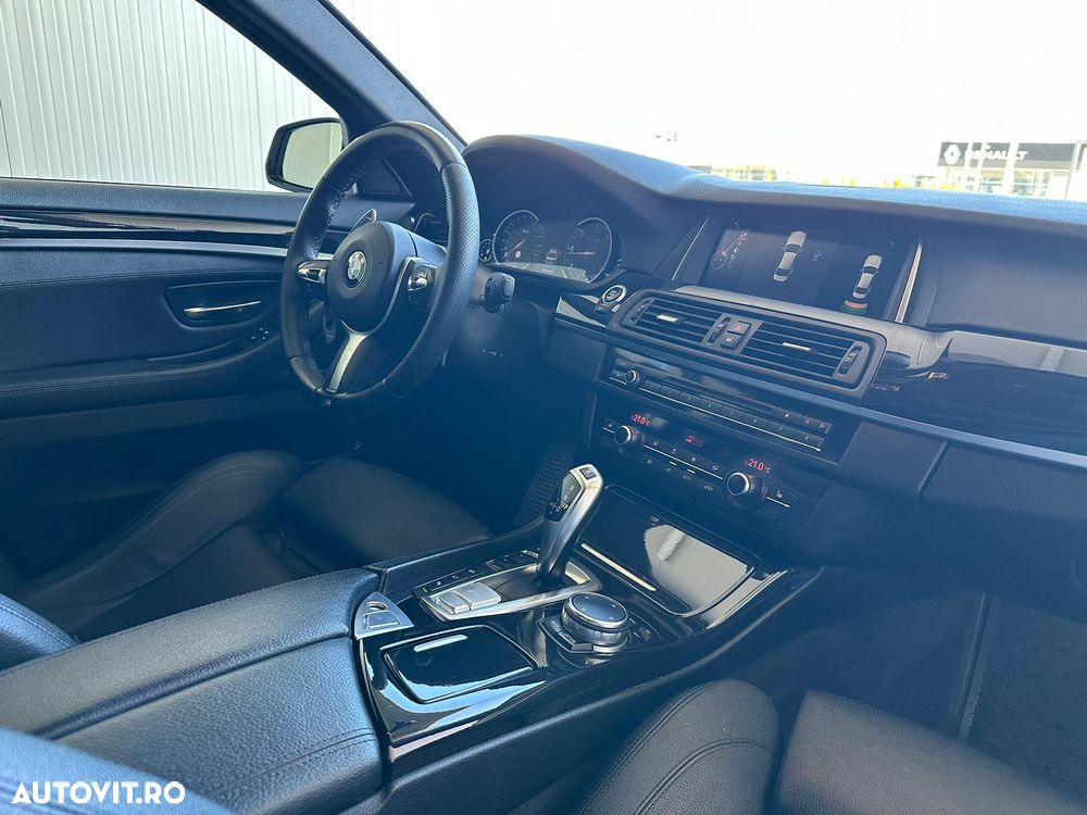 BMW Seria 5 520d xDrive AT - 13