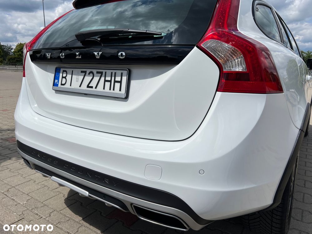 Volvo V60 Cross Country D4 AWD Summum - 9