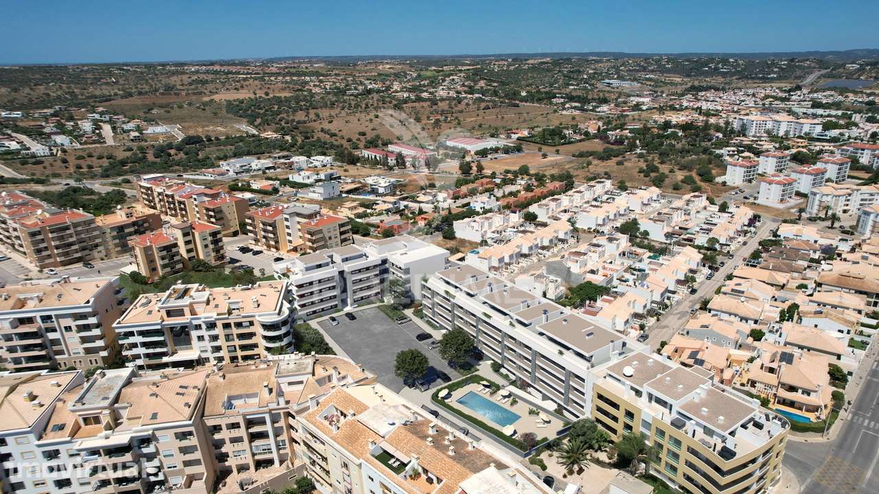 Apartamento T2 de Luxo 133,60m2 - com piscina - em Lagos - Grande imagem: 3/11