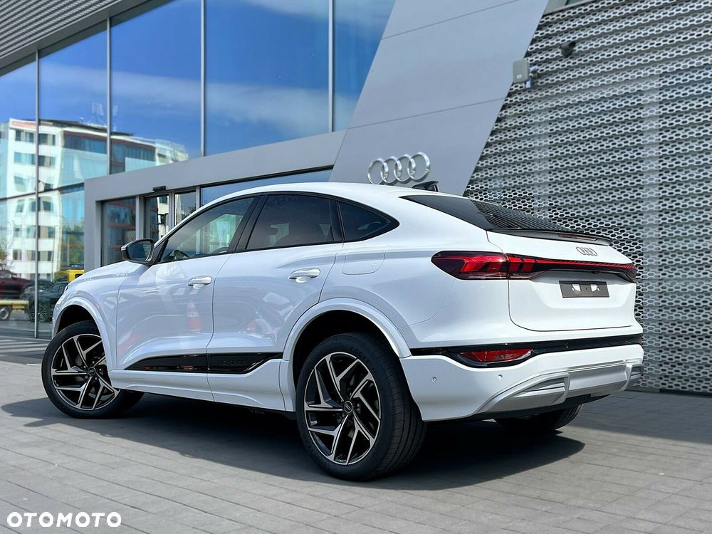 Audi Q6 e-tron - 3