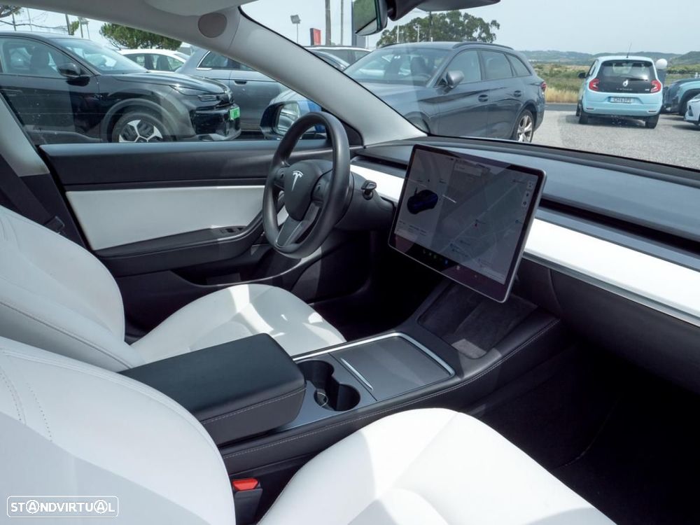Tesla Model 3 Long-Range Dual Motor AWD - 18