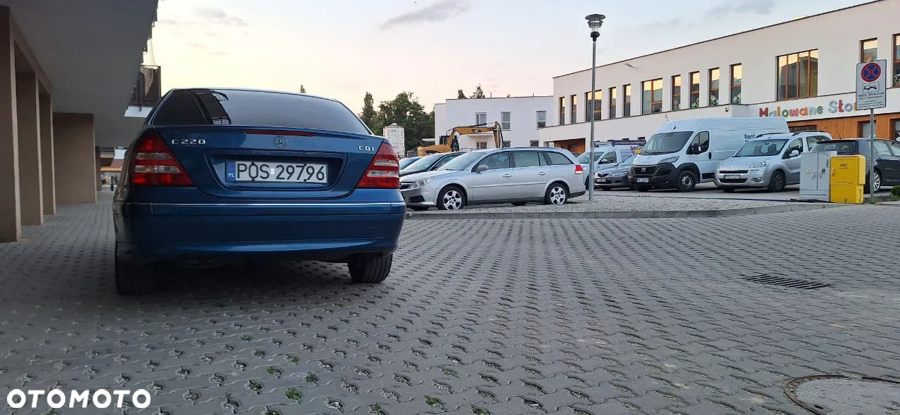 Mercedes-Benz Klasa C 220 CDI Elegance - 12