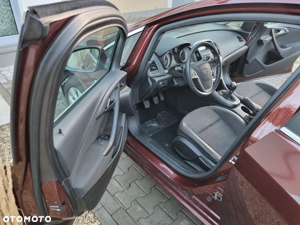 Opel Astra 1.4 T EU6 - 10