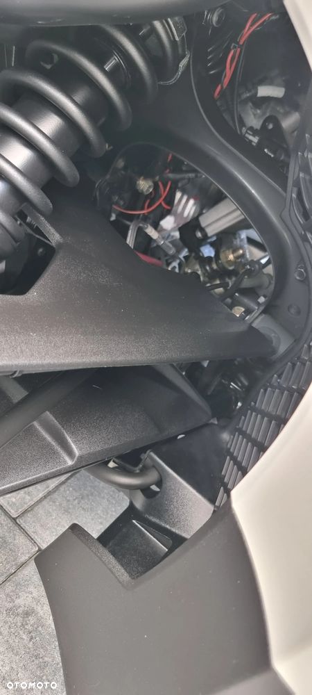 Can-Am Spyder - 12