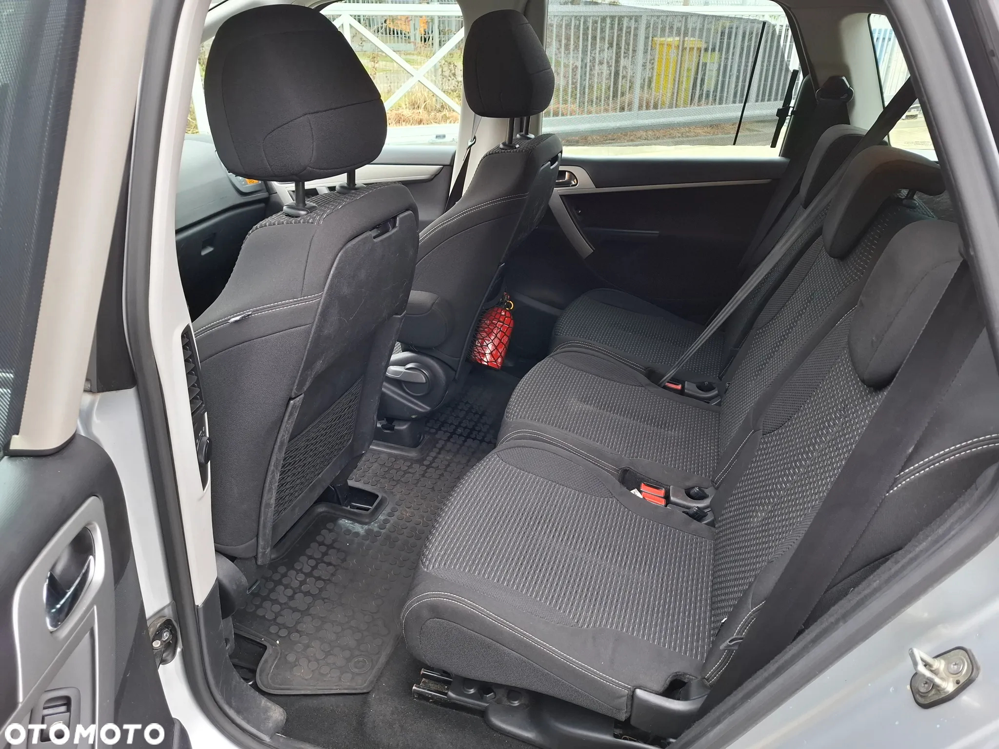 Citroën C4 Picasso 1.6 HDi Impress - 9