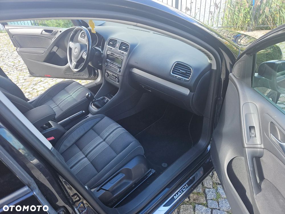 Volkswagen Golf 1.2 TSI MATCH - 12