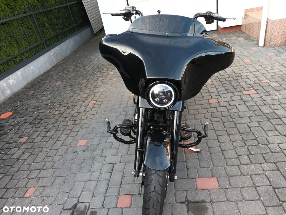 Harley-Davidson Touring Street Glide - 13