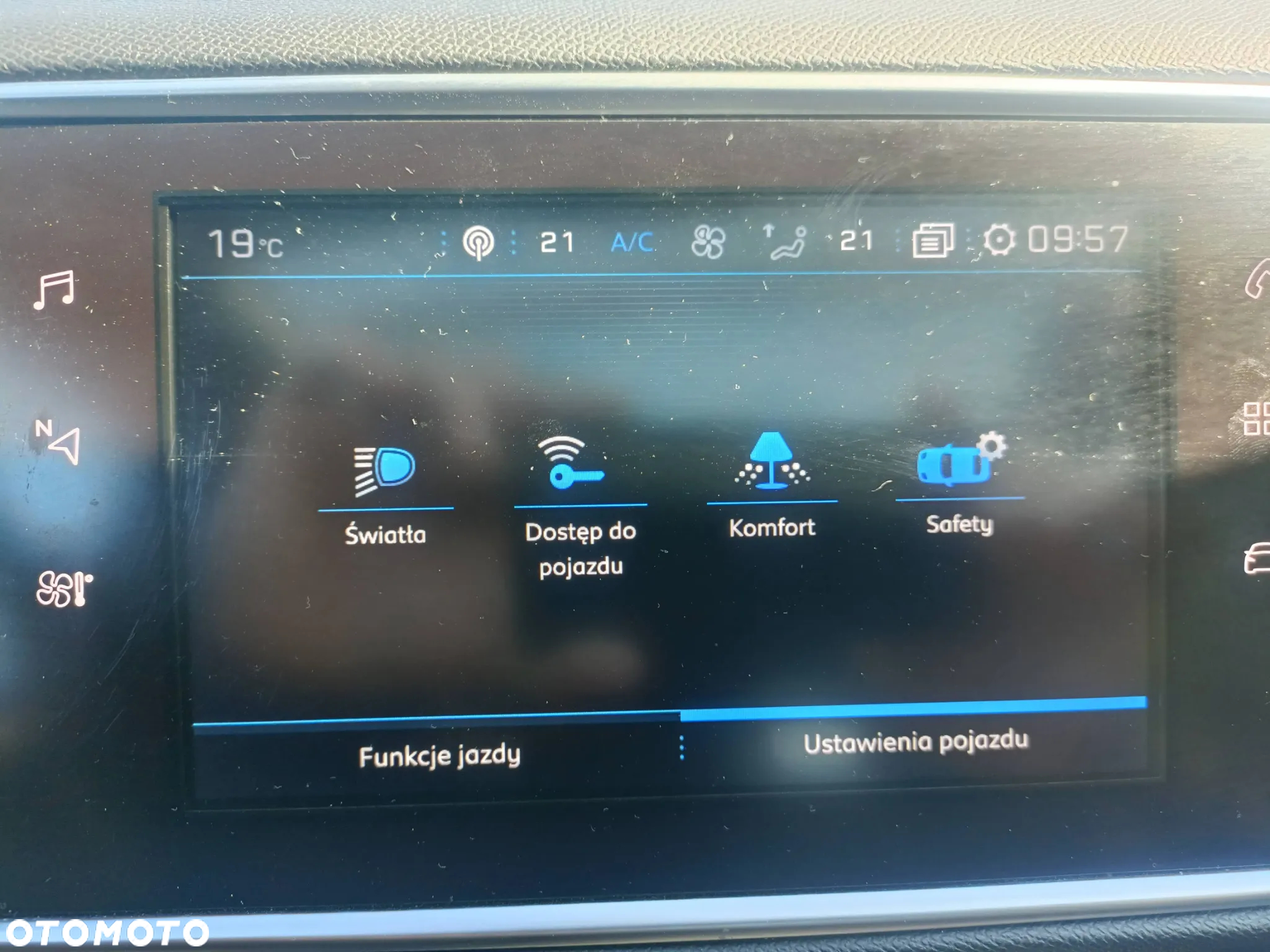 Peugeot 308 SW 1.6 BlueHDi Active S&S - 20