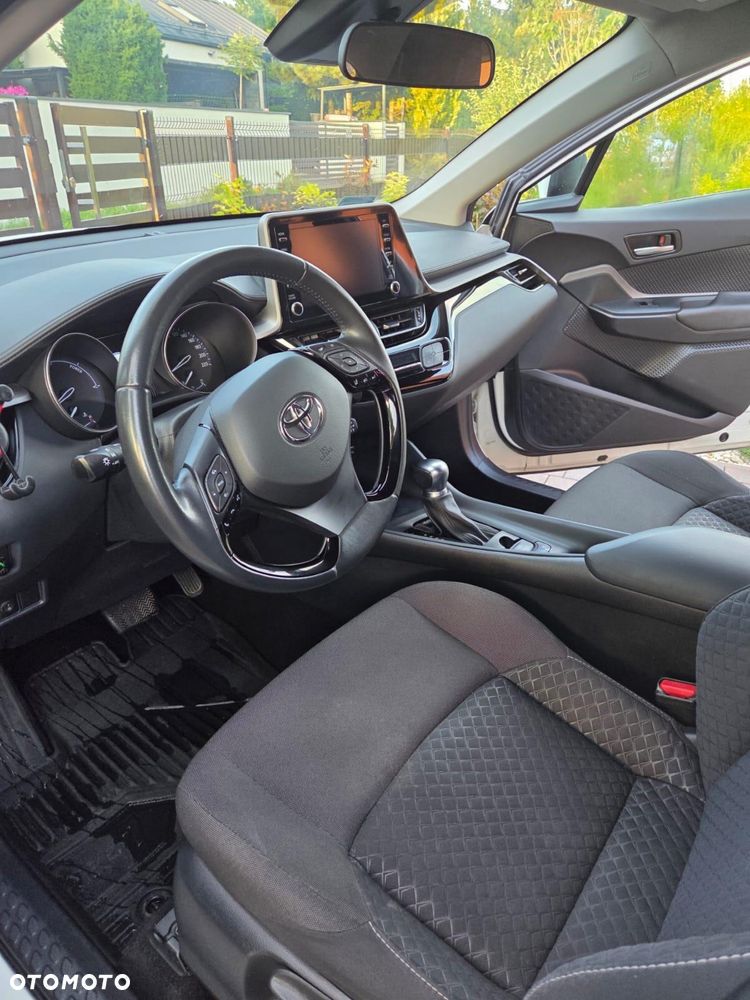 Toyota C-HR - 4